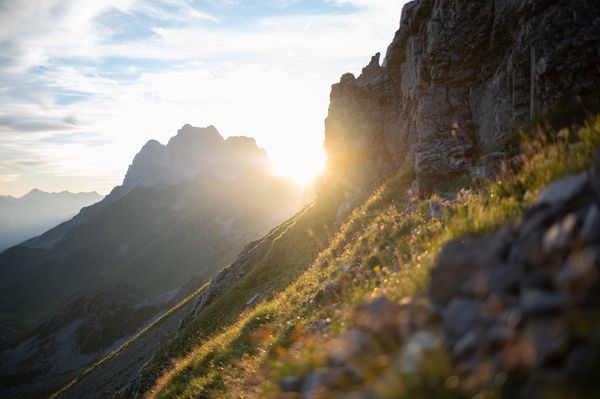 Foto von Bergen bei Sonnenaufgang